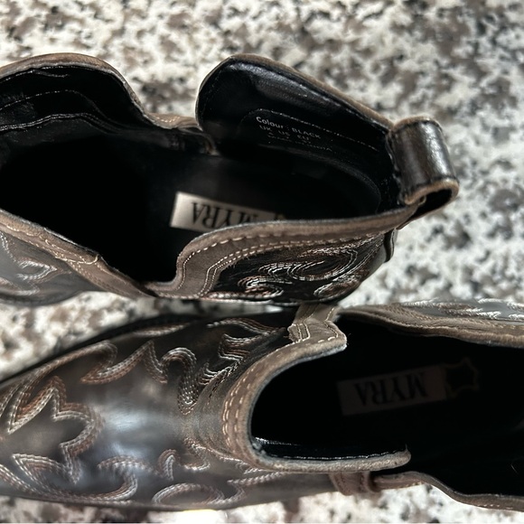 Myra Emmie Faye Stitched Ankle Boot Sz 7 - Picture 16 of 16